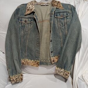 Newport News Blue and Brown Jeans Classic Style